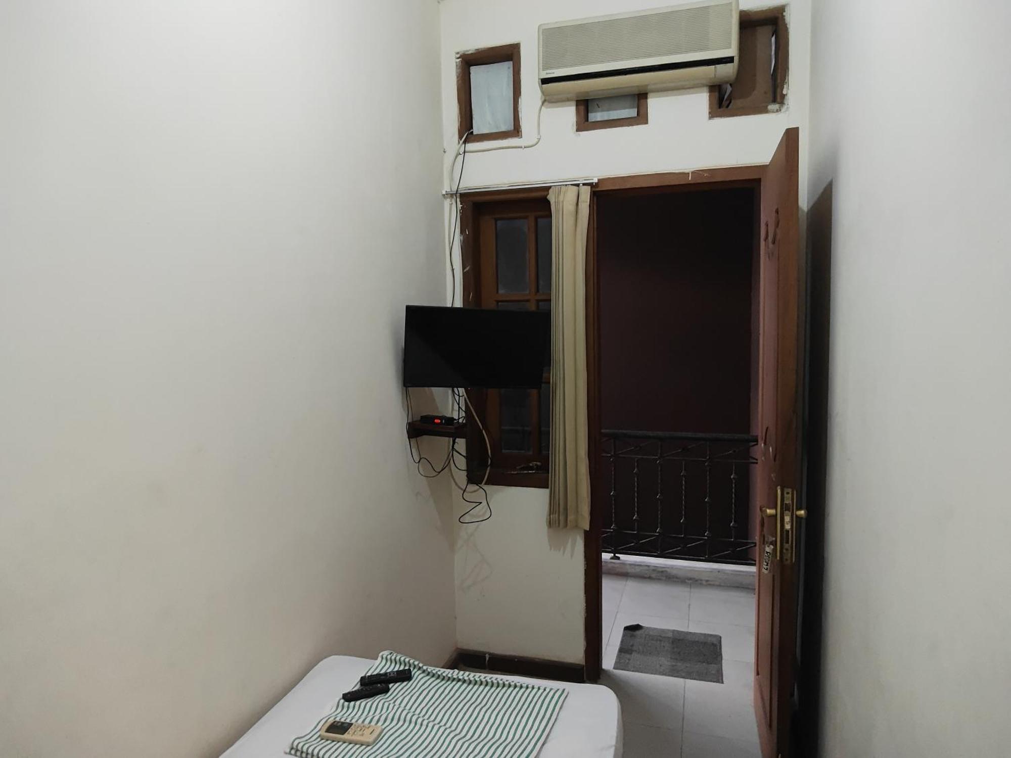 Tirto 27 Homestay Jogjacarta Exterior foto